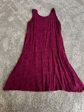 Sleeveless Maxi Dress in Burgundy